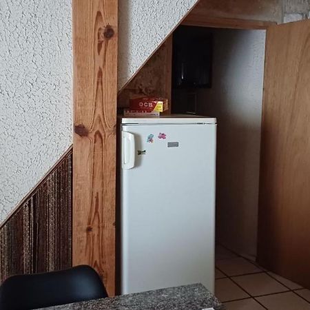 Appartement Chaleureux Dans Une Maison En Pierre Mireval Extérieur photo