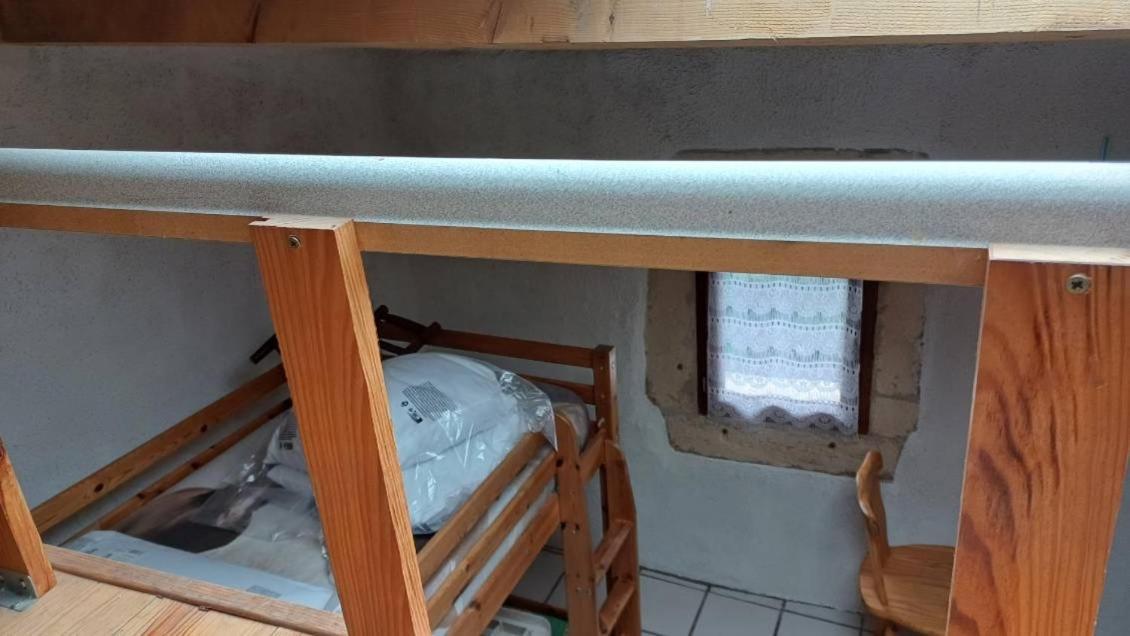 Appartement Chaleureux Dans Une Maison En Pierre Mireval Extérieur photo