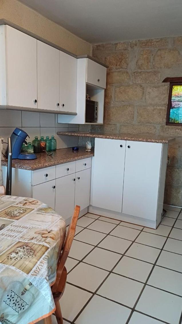Appartement Chaleureux Dans Une Maison En Pierre Mireval Extérieur photo