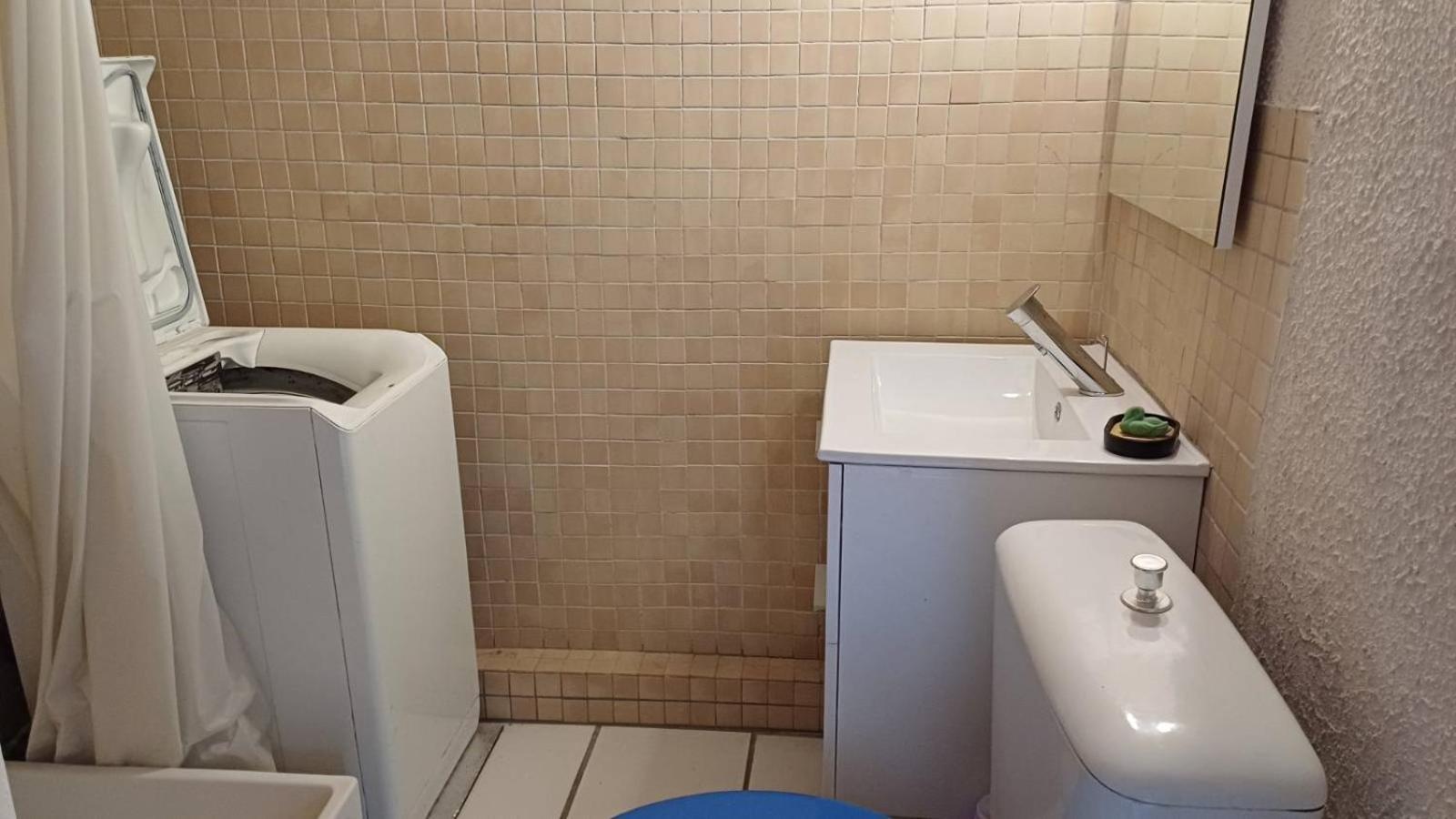 Appartement Chaleureux Dans Une Maison En Pierre Mireval Extérieur photo